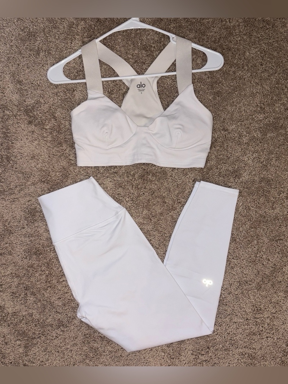 ALO Yoga White High-Rise Leggings with Matching Support Bra